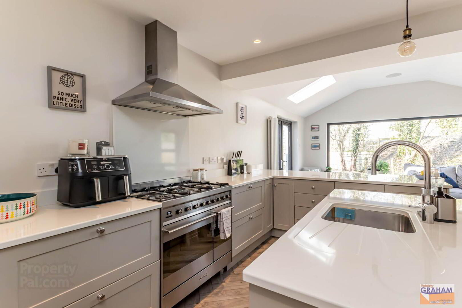 18a Lissue Road 11 of 35