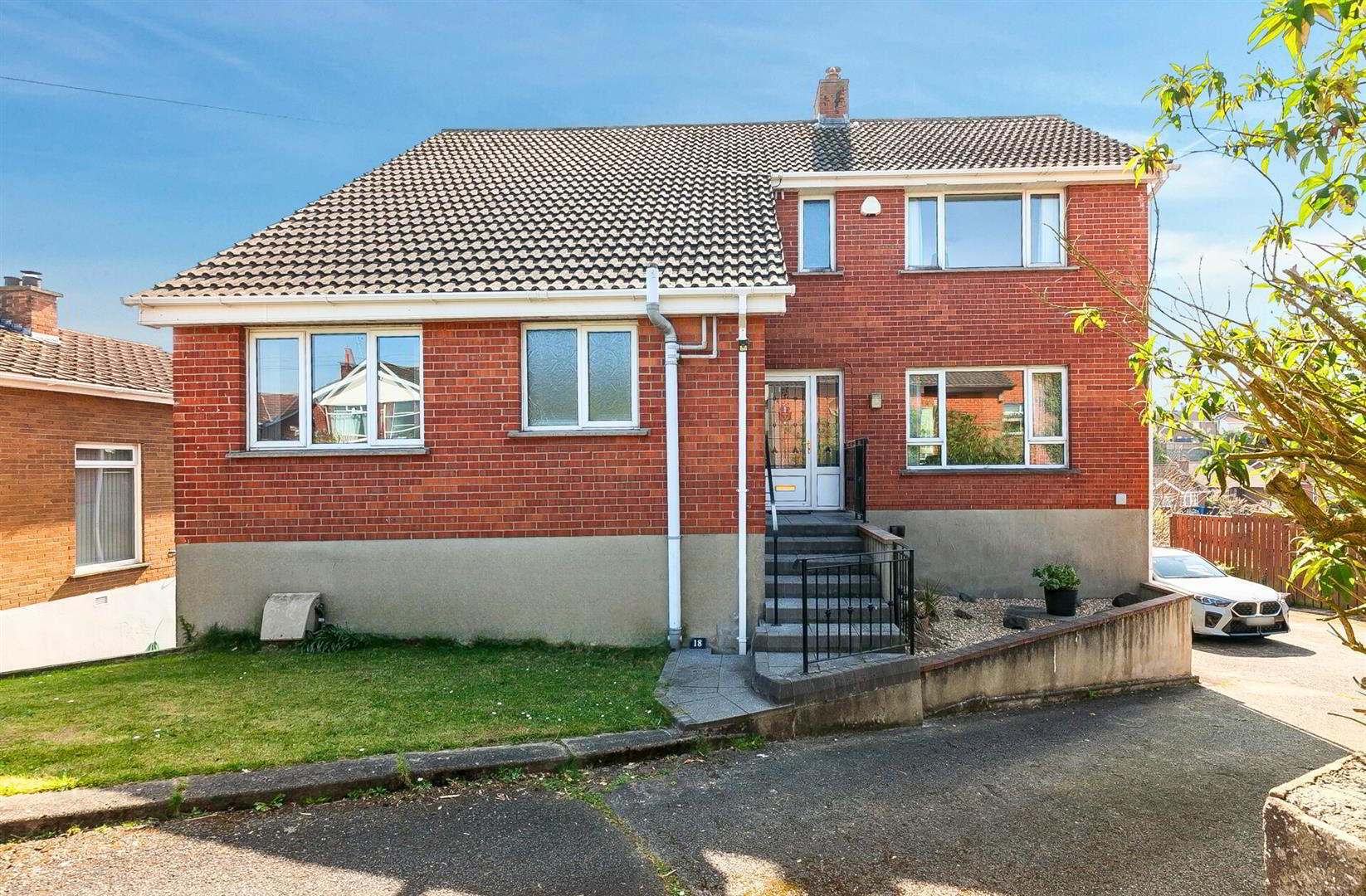 18 Londonderry Gardens 1 of 29