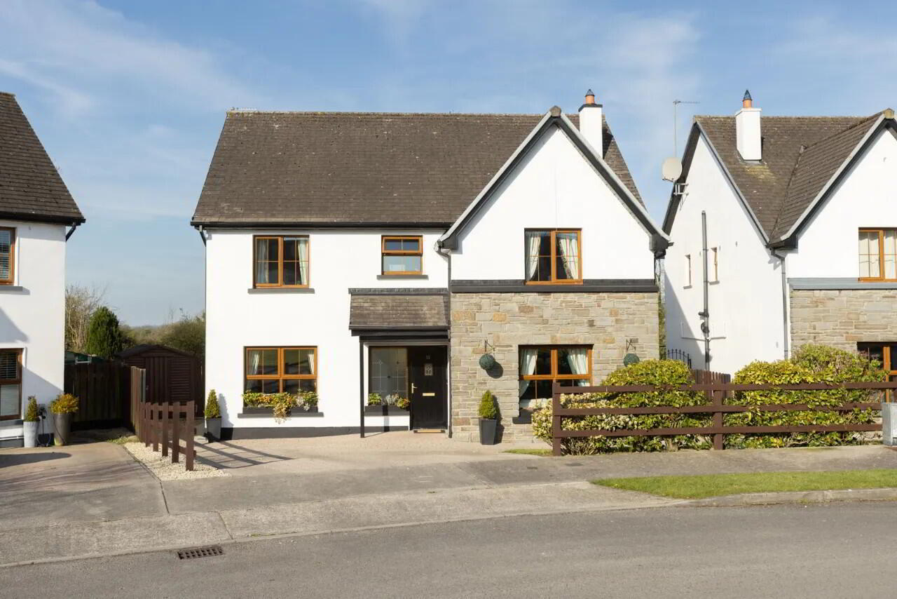 15 Stoneleigh 1 of 54