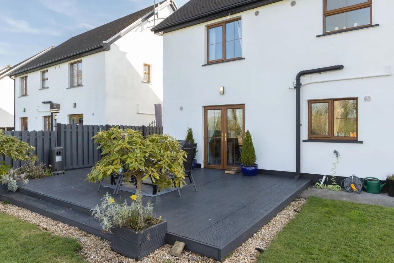15 Stoneleigh 49 of 54