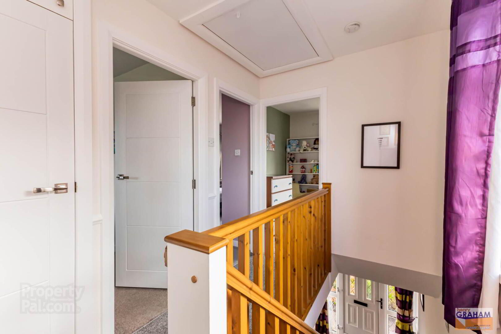 13 Pond Park Crescent 10 of 26