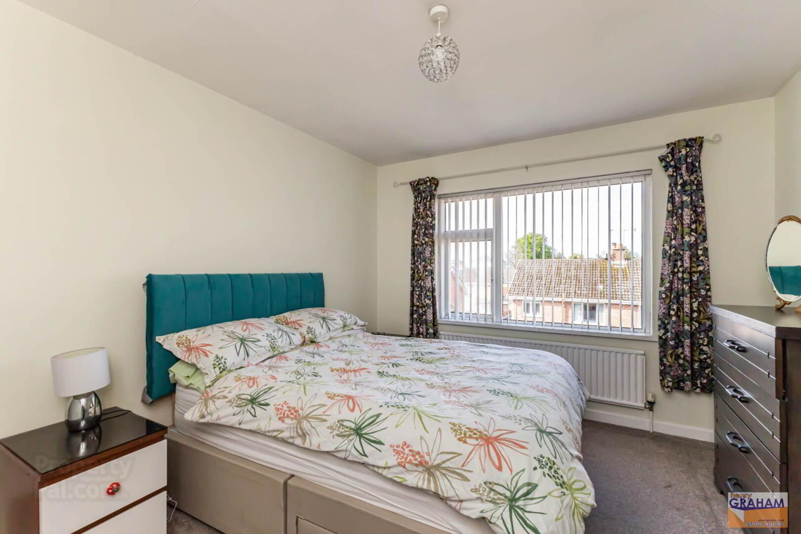 13 Pond Park Crescent 12 of 26