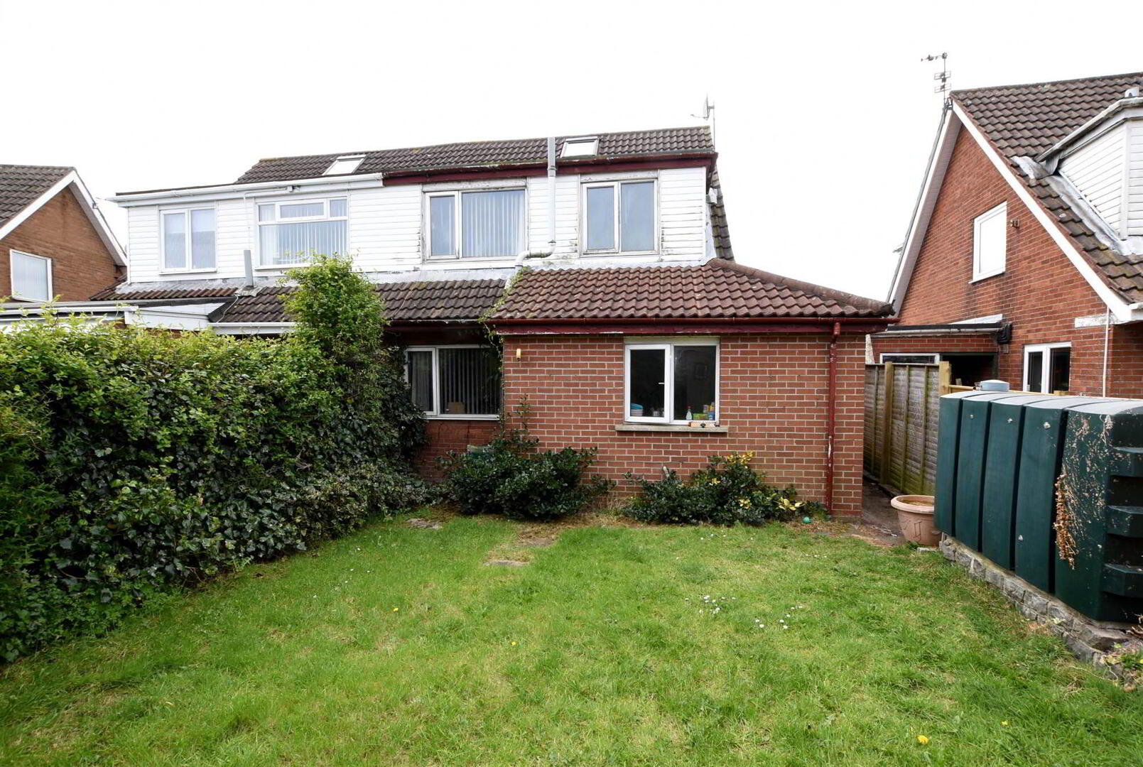 17 Chesterbrook Crescent 9 of 11