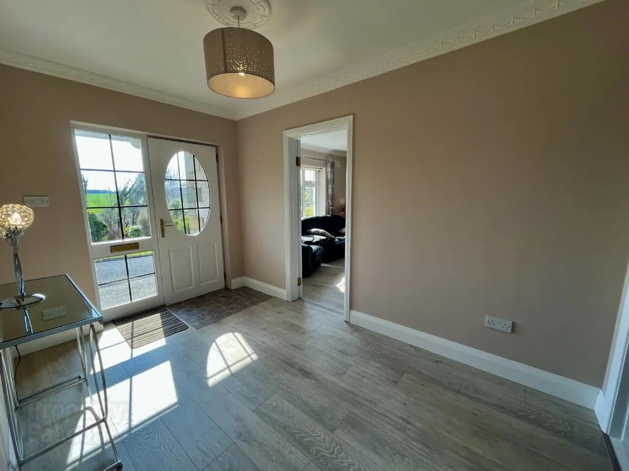 property description image