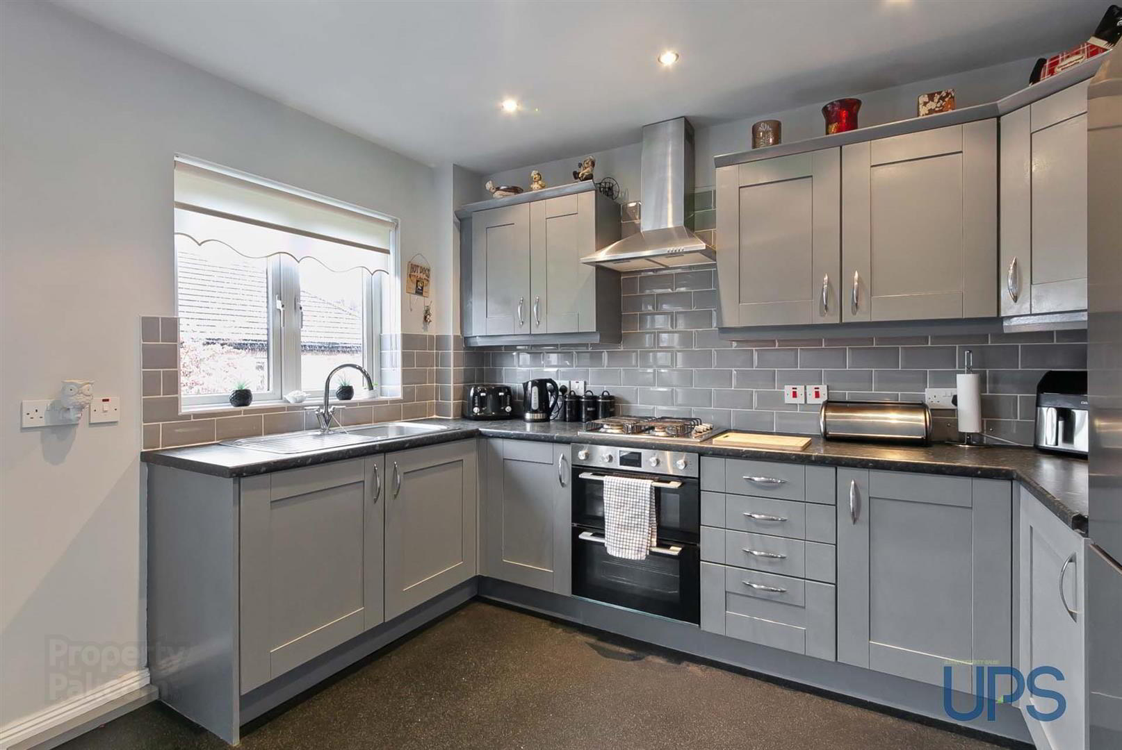 46 St. Annes Road 10 of 27