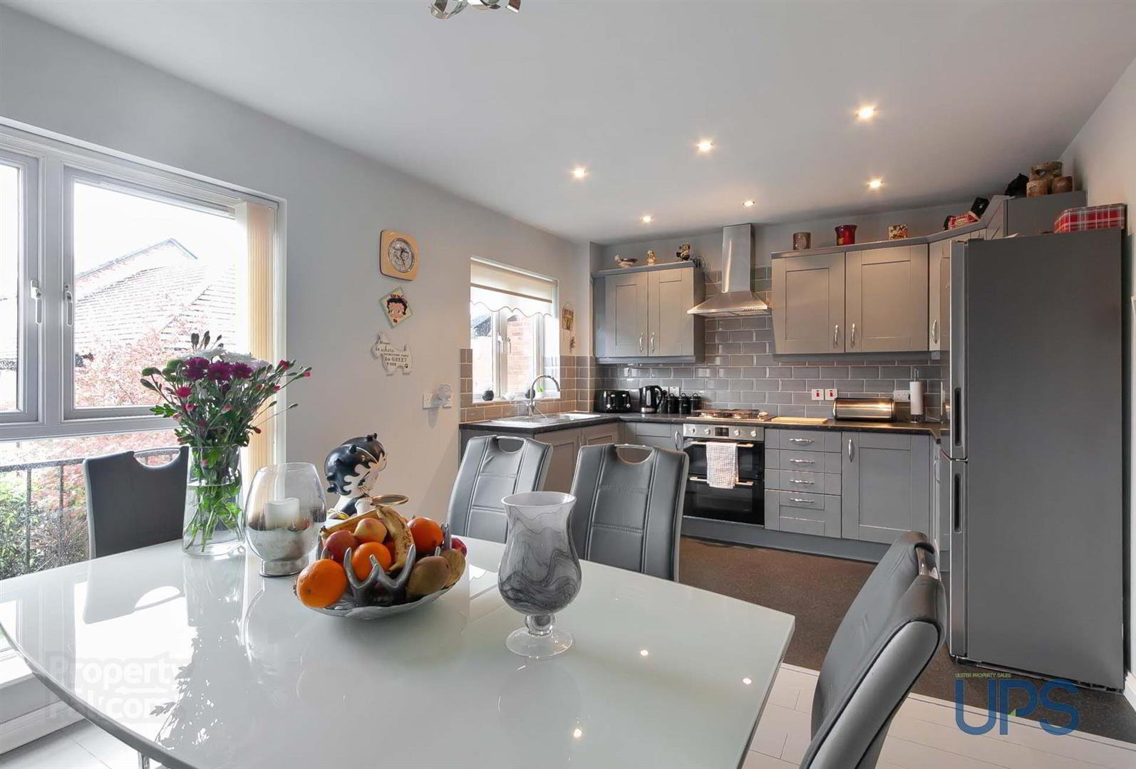 46 St. Annes Road 9 of 27