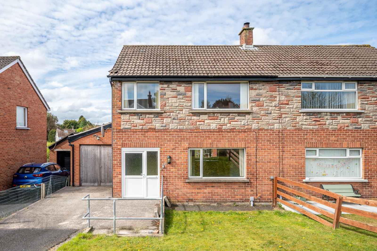 16 Dellmount Road 1 of 17