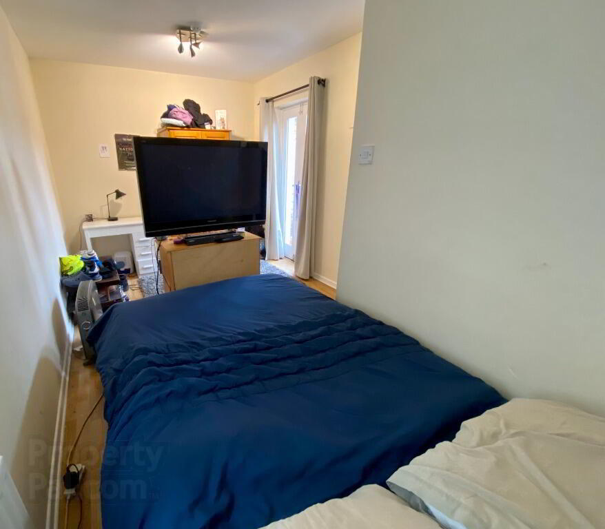 2, 25 Rugby Avenue 4 of 7