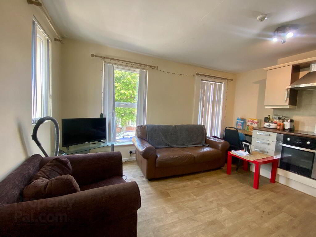 2, 25 Rugby Avenue 3 of 10