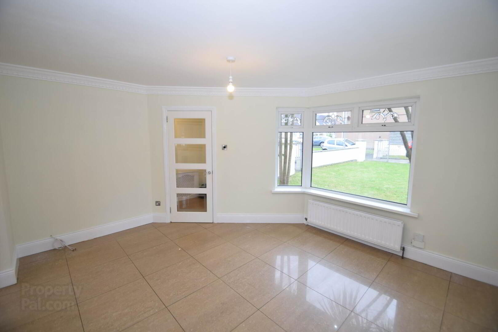 16 Rosgoill Gardens 4 of 20