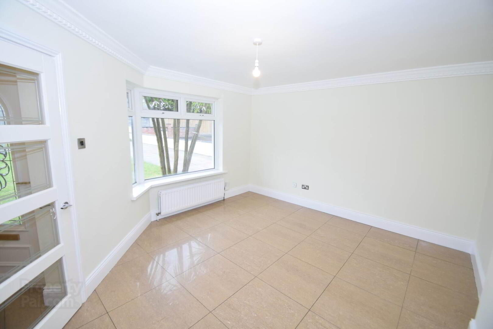 16 Rosgoill Gardens 5 of 20