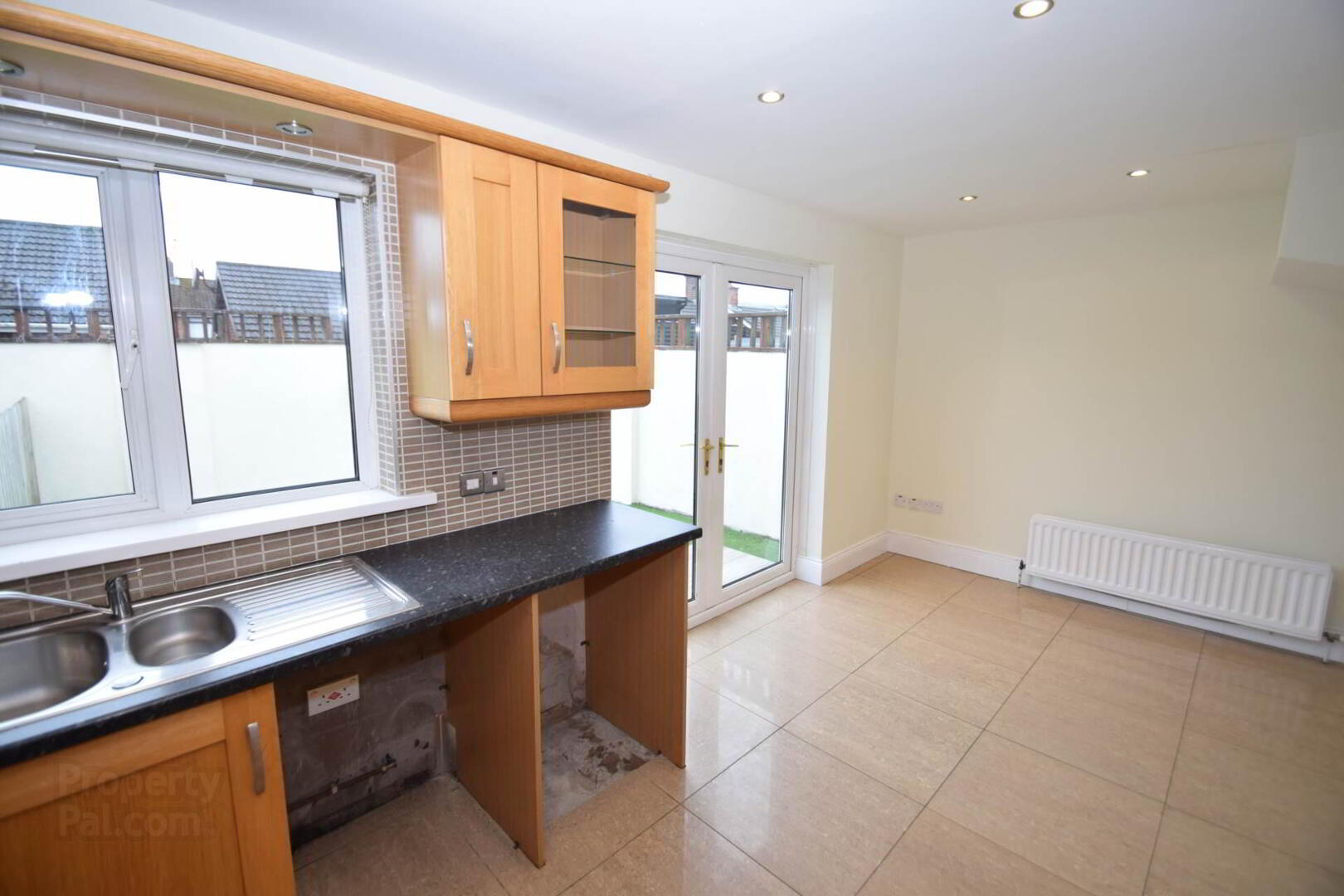 16 Rosgoill Gardens 8 of 20