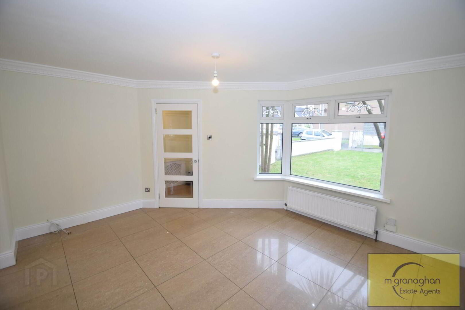 16 Rosgoill Gardens 4 of 24