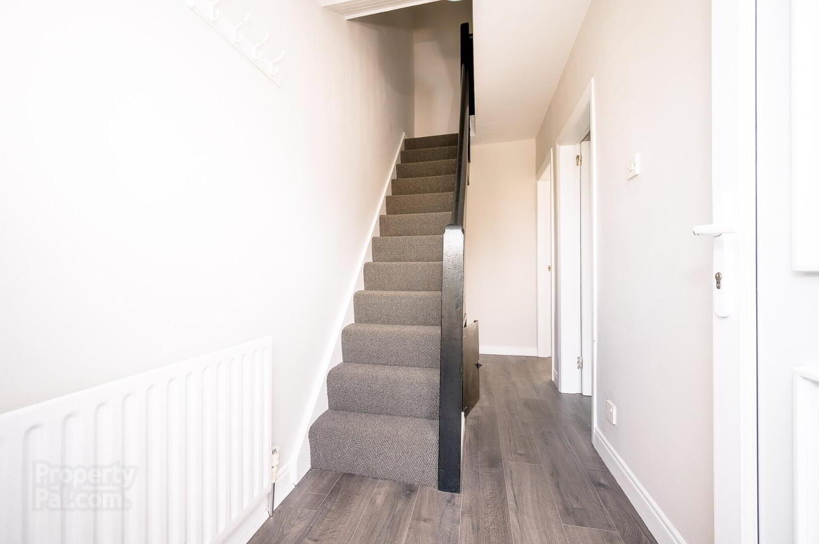 150 Sunnyside Street 3 of 14