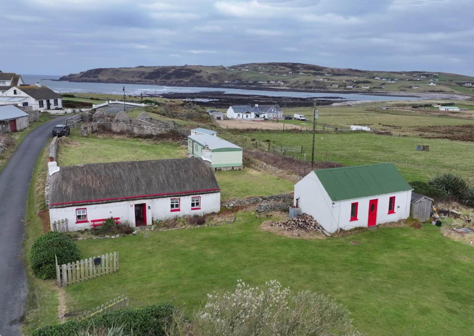 The Cottage, Culoort 2 of 28