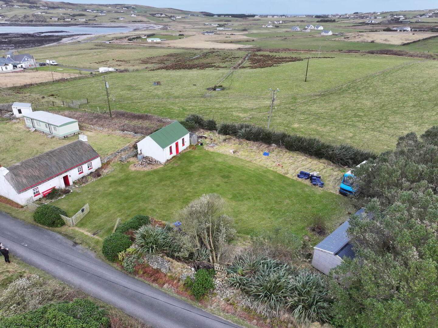 The Cottage, Culoort 26 of 28