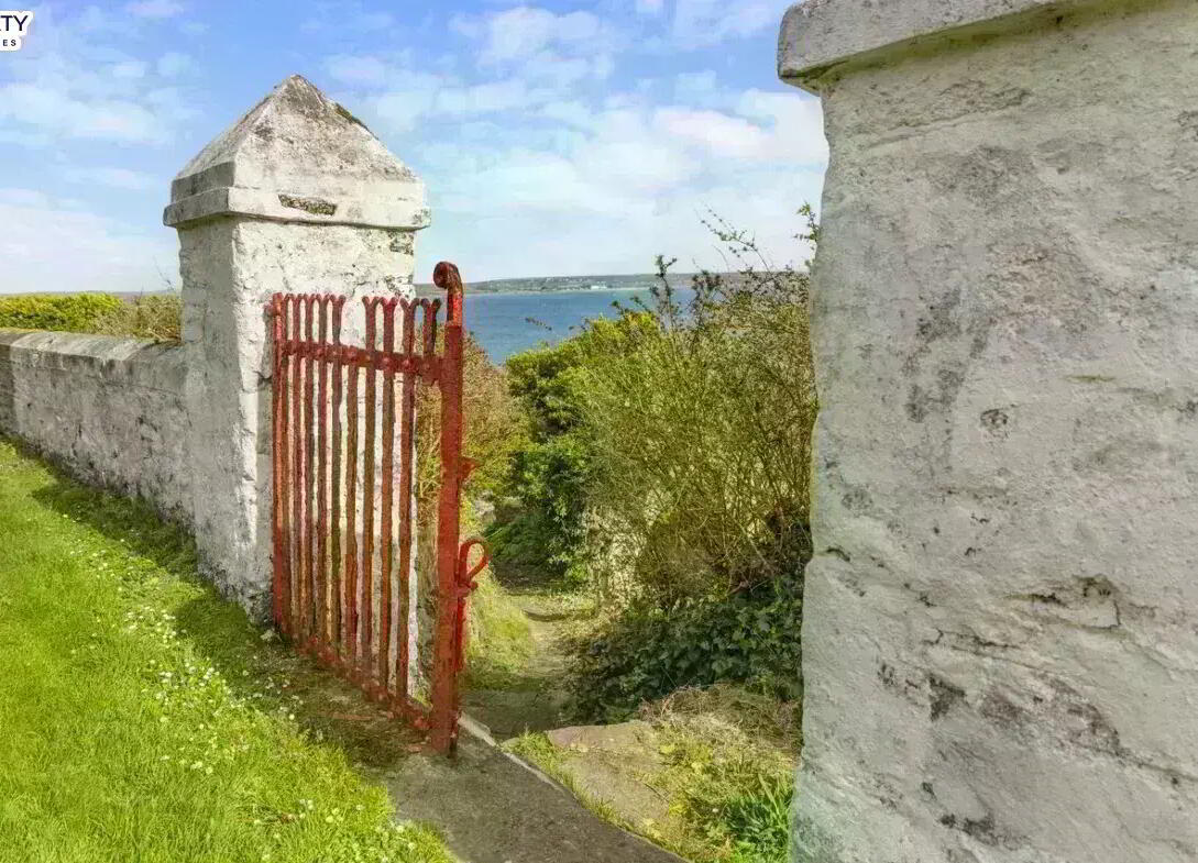 The Old Boathouse, Ballycotton Harbour 3 of 14