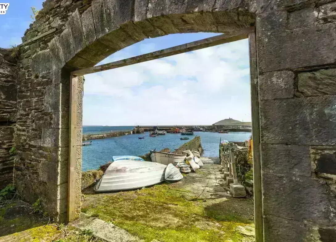 The Old Boathouse, Ballycotton Harbour 8 of 14