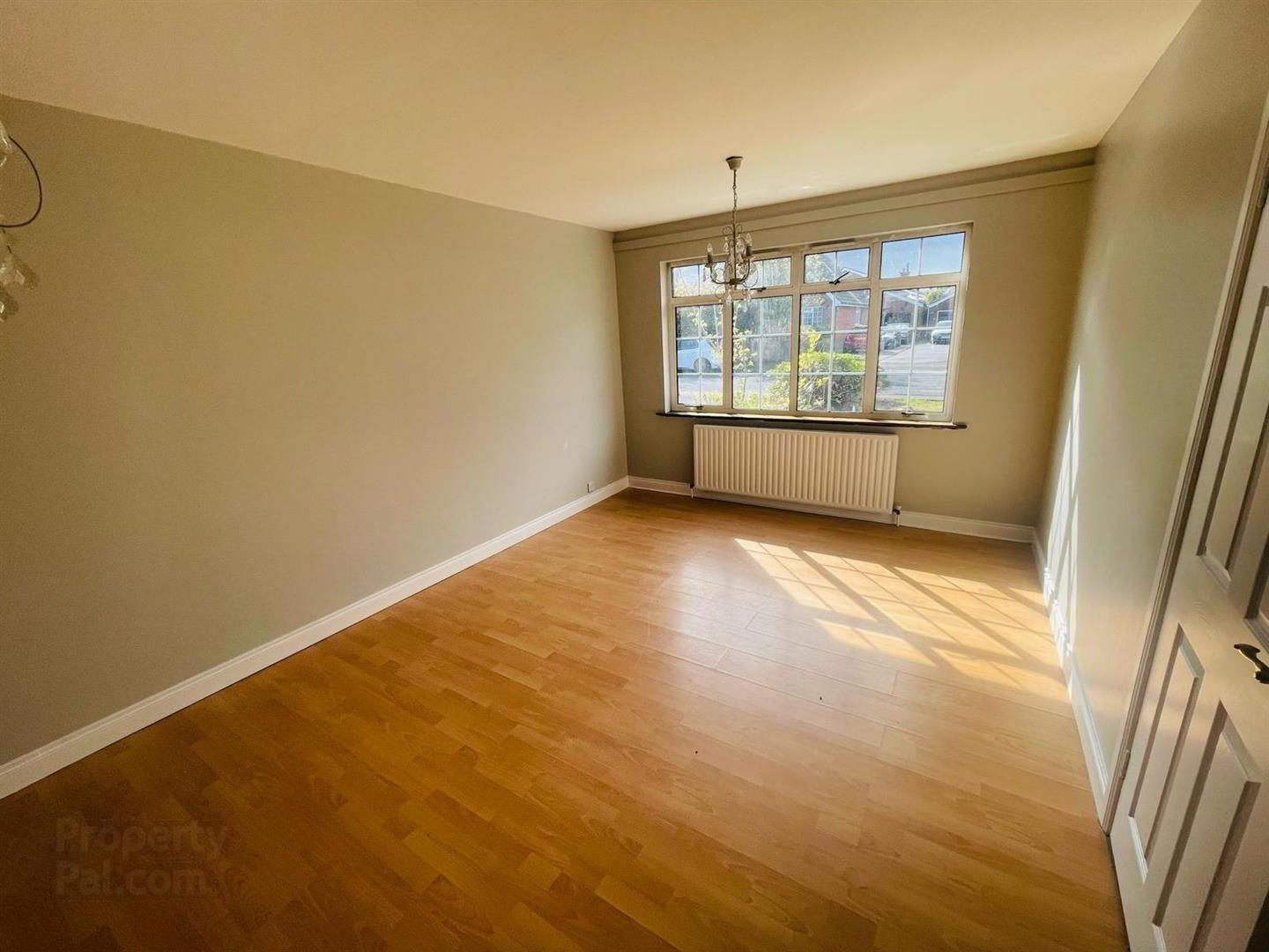 5 Belgravia Avenue 3 of 12