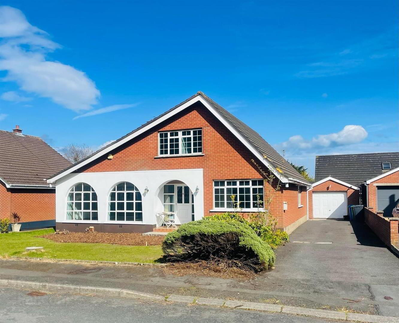 5 Belgravia Avenue 1 of 12