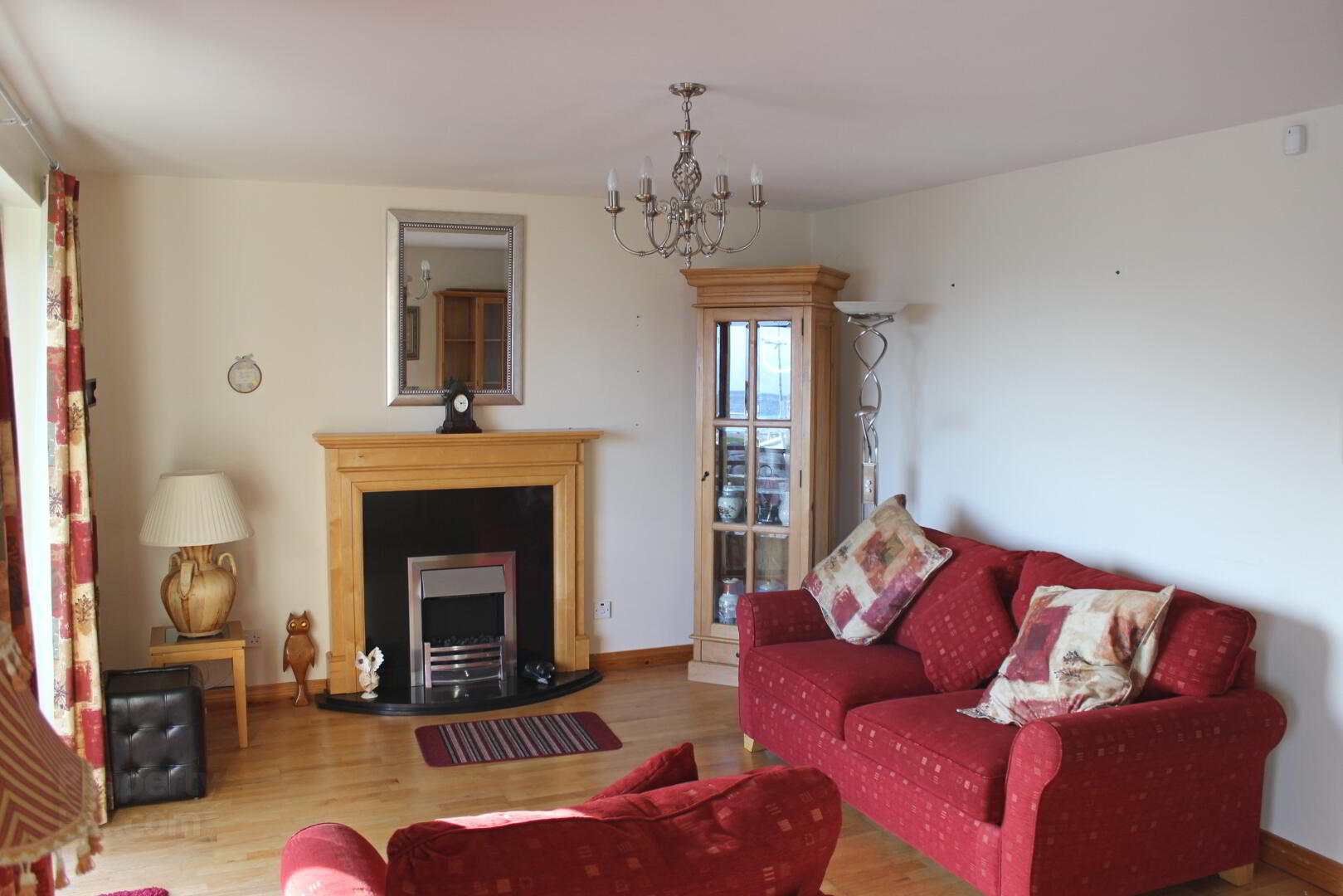 D1 Waterfoot Apartments, Main Street 6 of 13