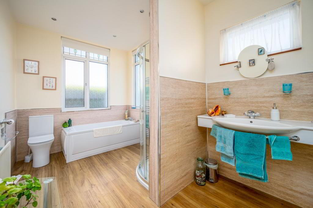 21 Fifth Avenue 16 of 25