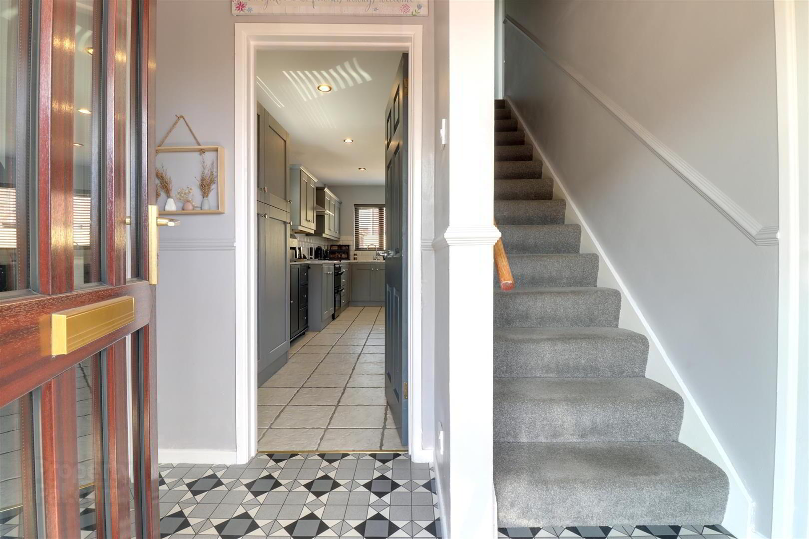 10 Balmoral Court 2 of 20