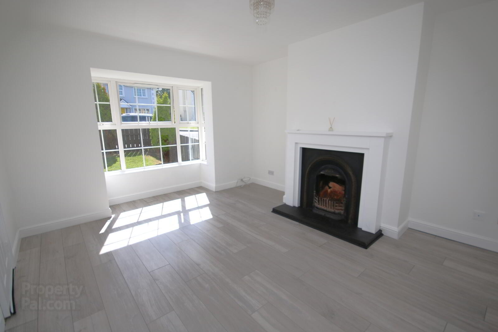 11 Woodthorpe 4 of 22