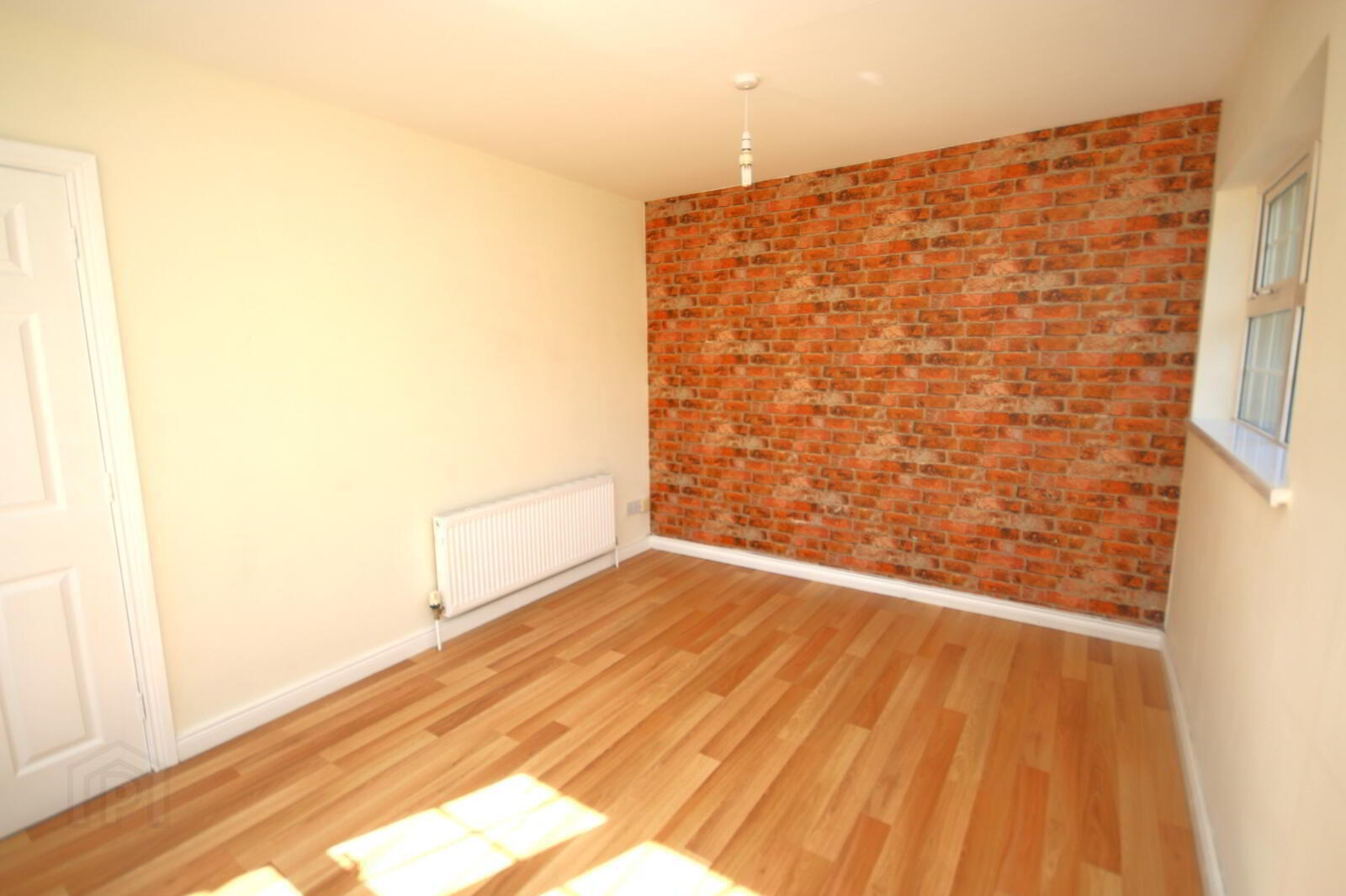 11 Woodthorpe 6 of 22