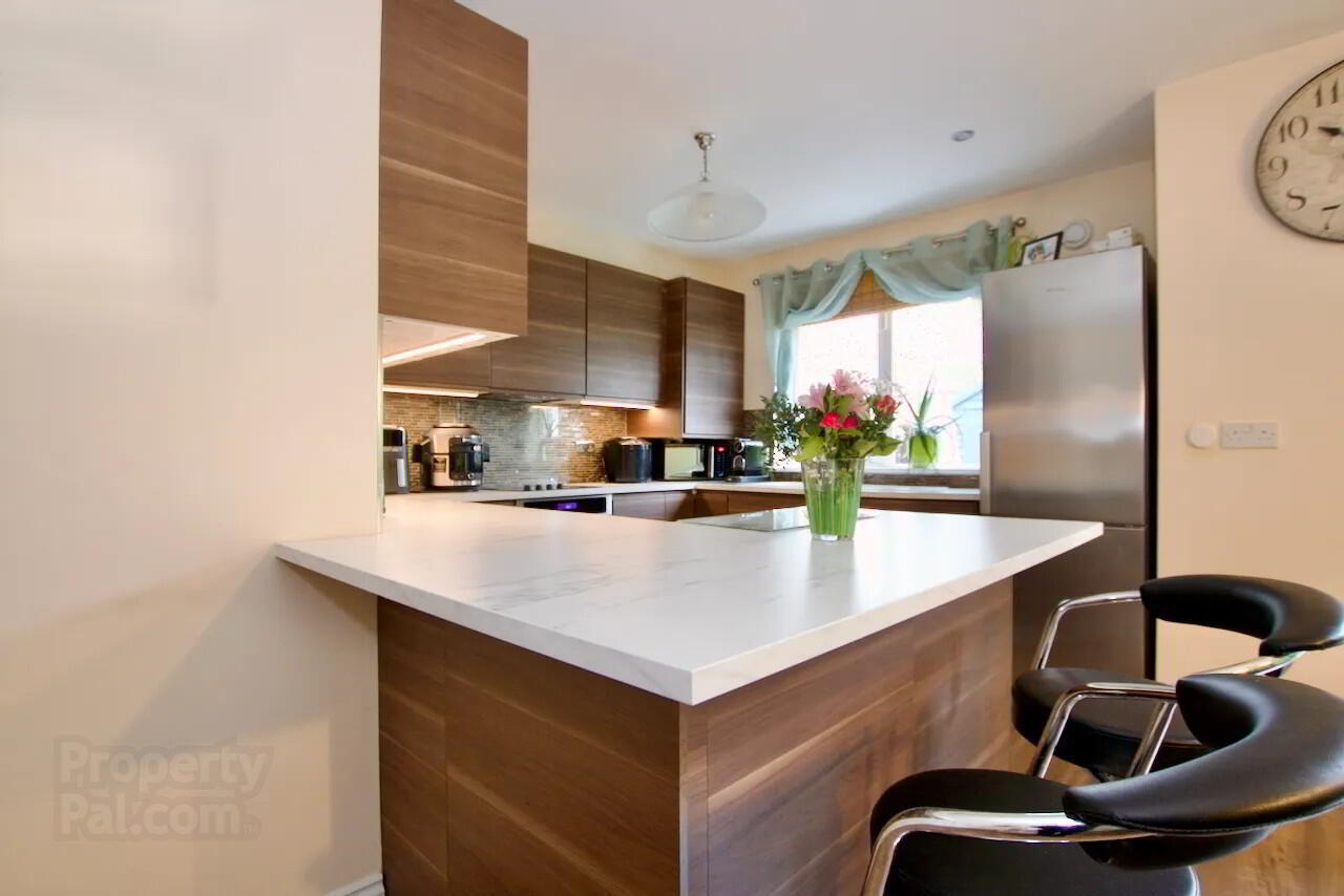 36 Churchwood 5 of 23