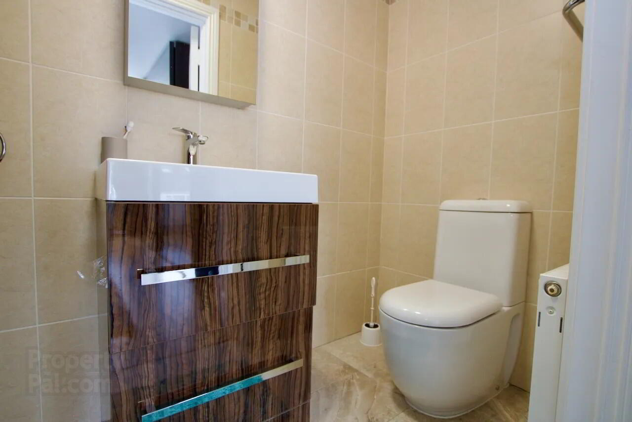 36 Churchwood 13 of 23