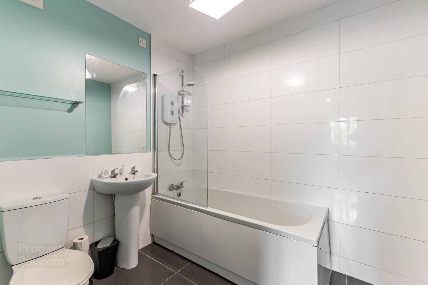 Apt 41 Laganview Court 16 of 33