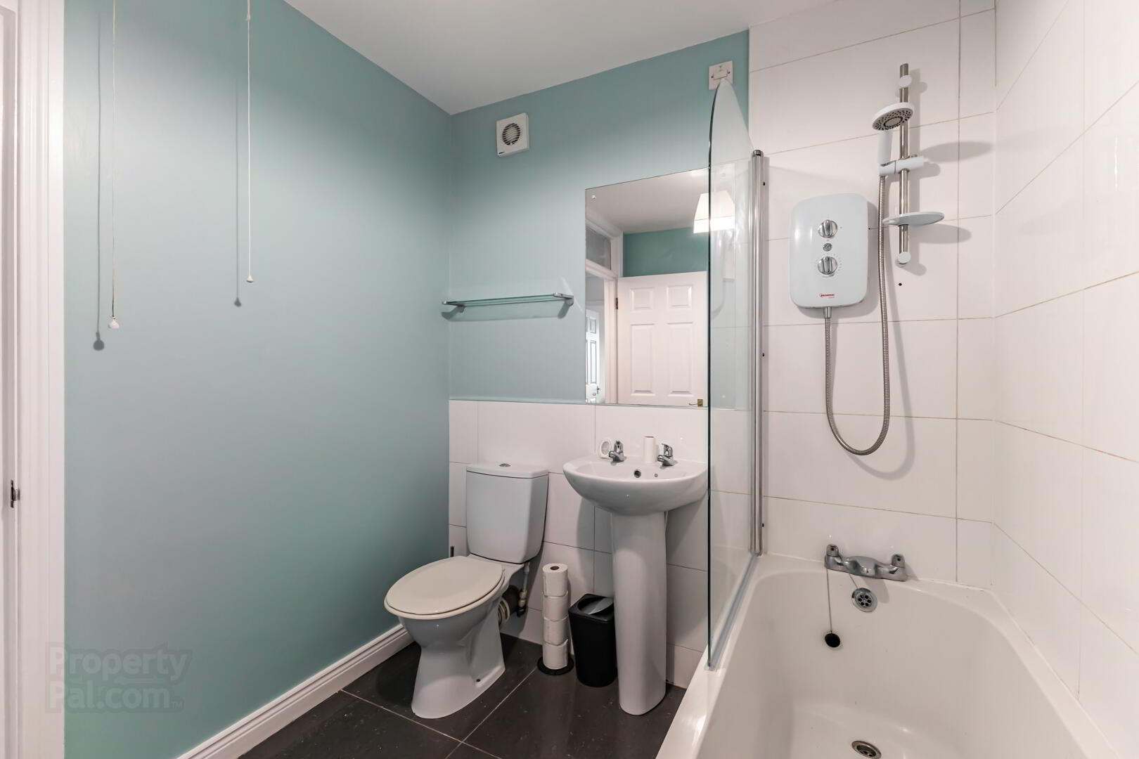 Apt 41 Laganview Court 17 of 33