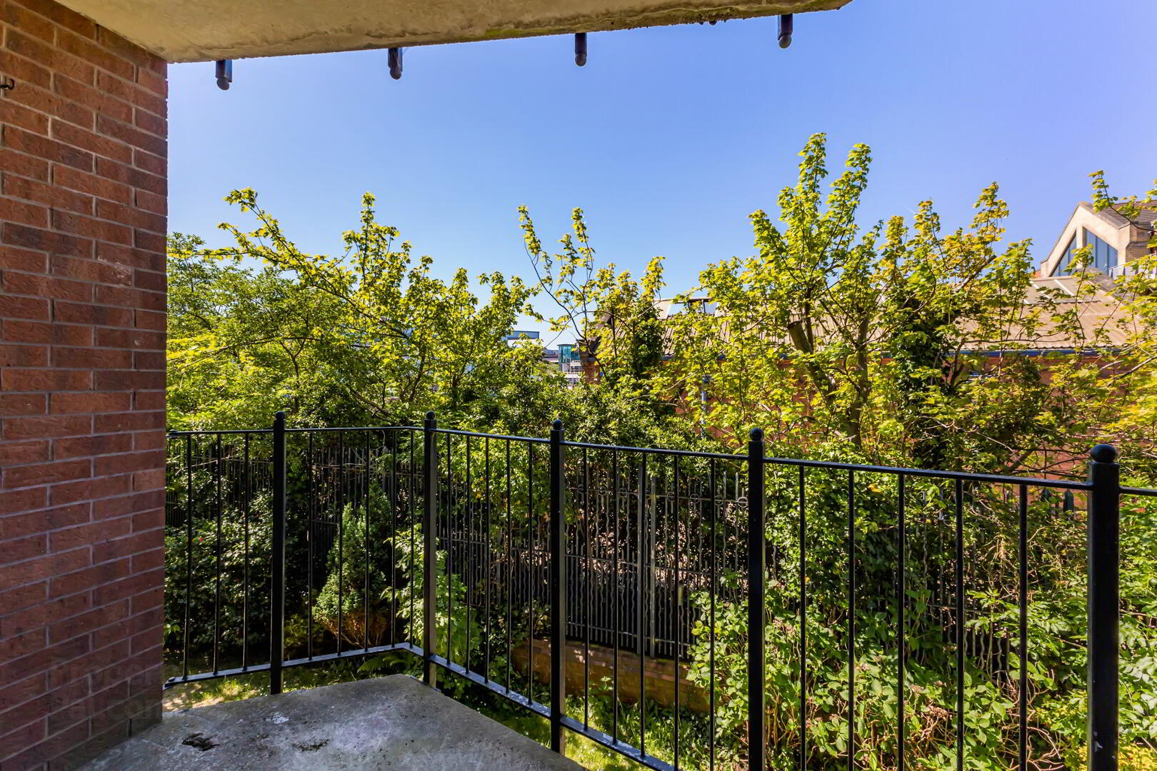 Apt 41 Laganview Court 24 of 33