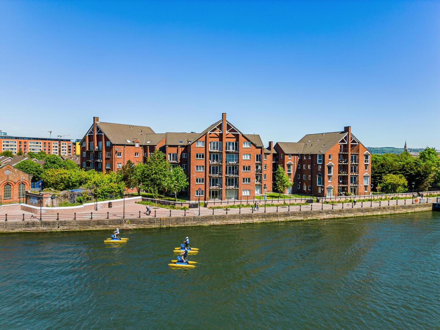 Apt 41 Laganview Court 3 of 33