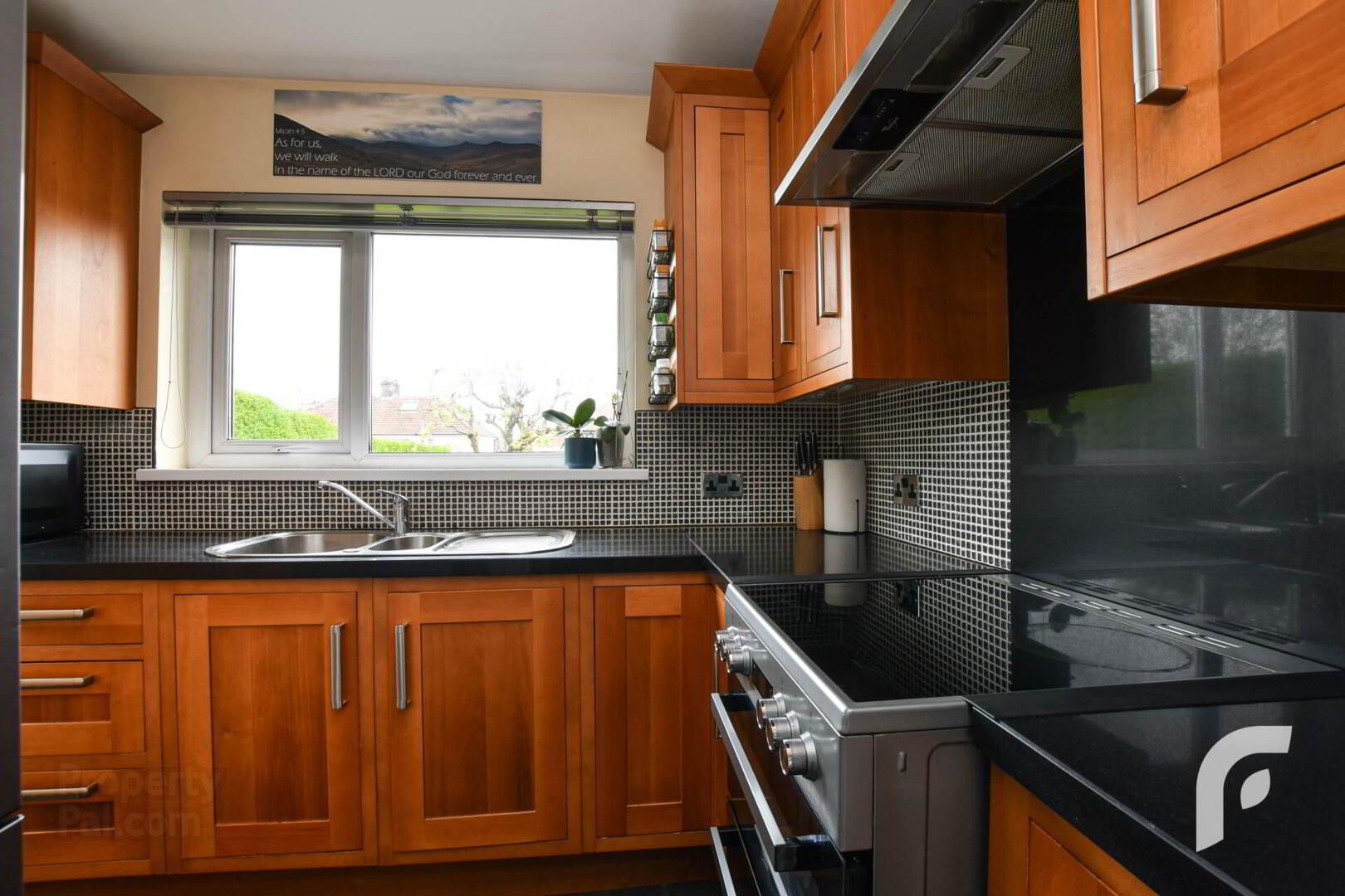 8 Dunlambert Avenue 9 of 31