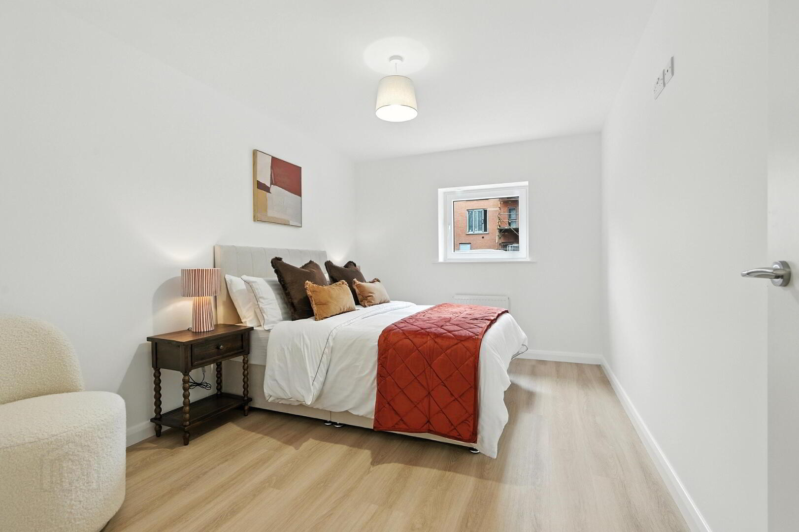 Apartment C8 7 of 19