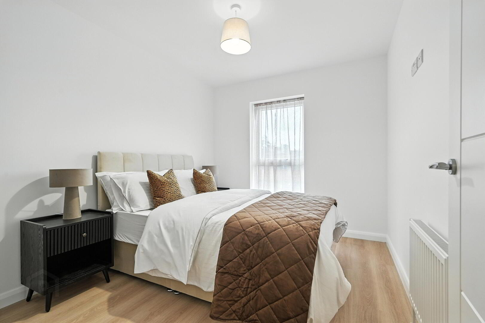 Apartment C8 15 of 19