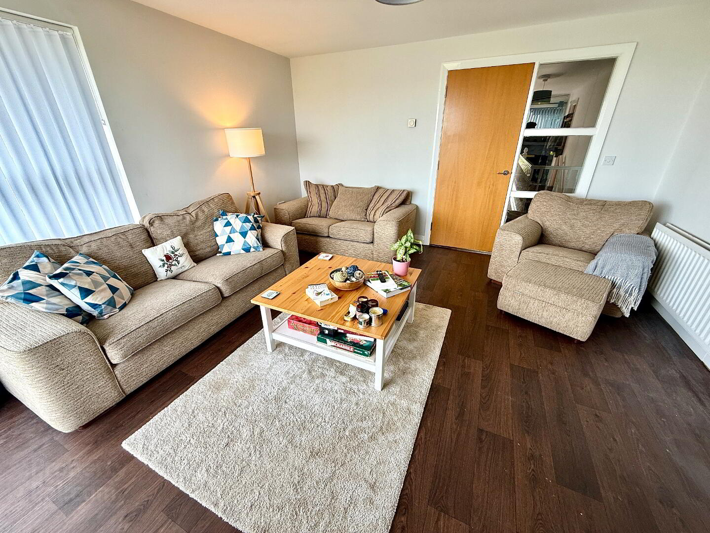 18 Woodside Heights 11 of 39