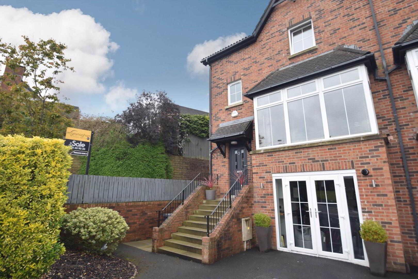 87 Lagmore Glen 1 of 26