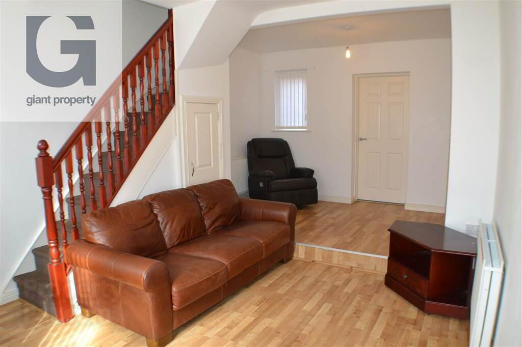 23 Oakley Street 3 of 8