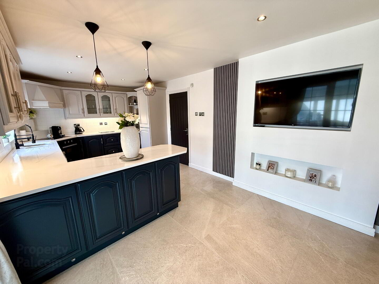 12 Barr Cregg 17 of 39