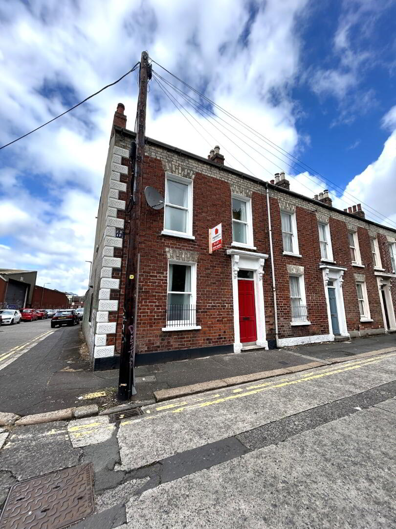 29 Malone Place 2 of 17