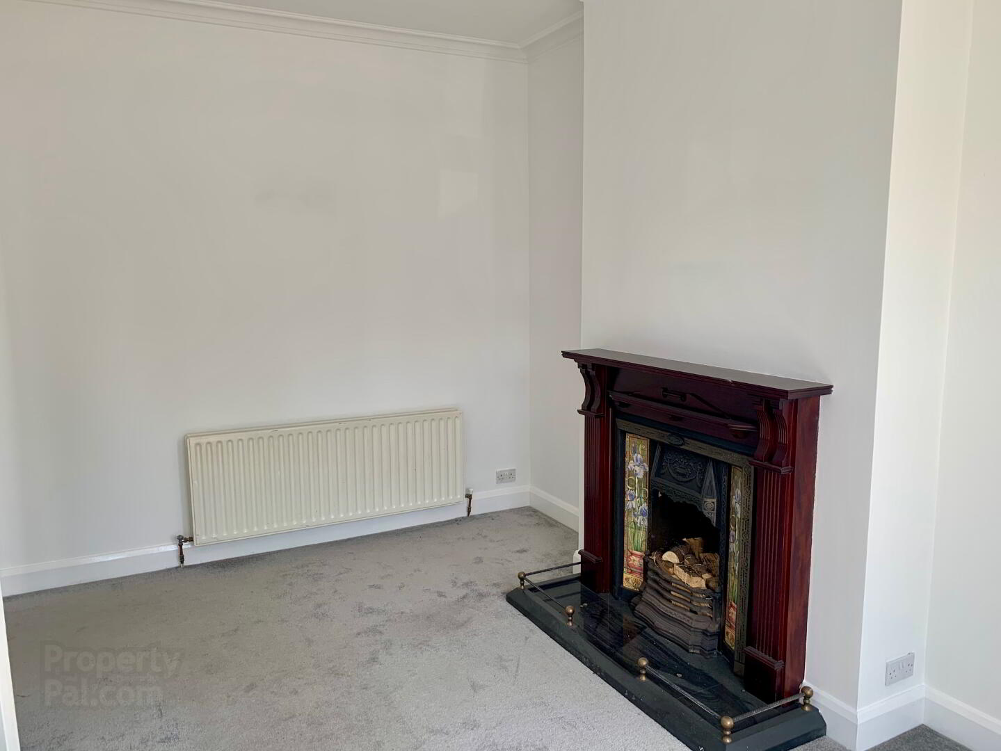 13 Green Road 10 of 41