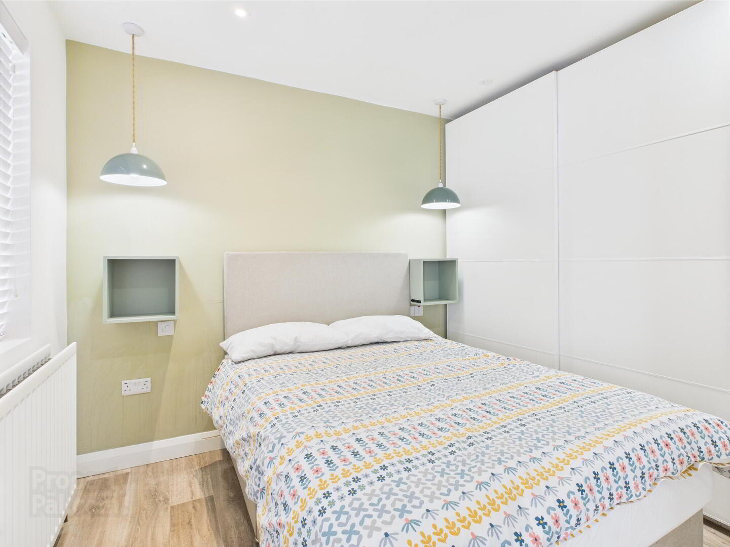 Flat 1, 31 Eglantine Avenue 8 of 9