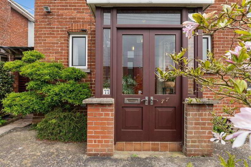 77 Abbey Park 4 of 27