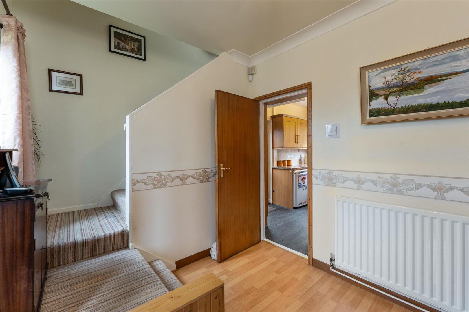77 Abbey Park 6 of 27