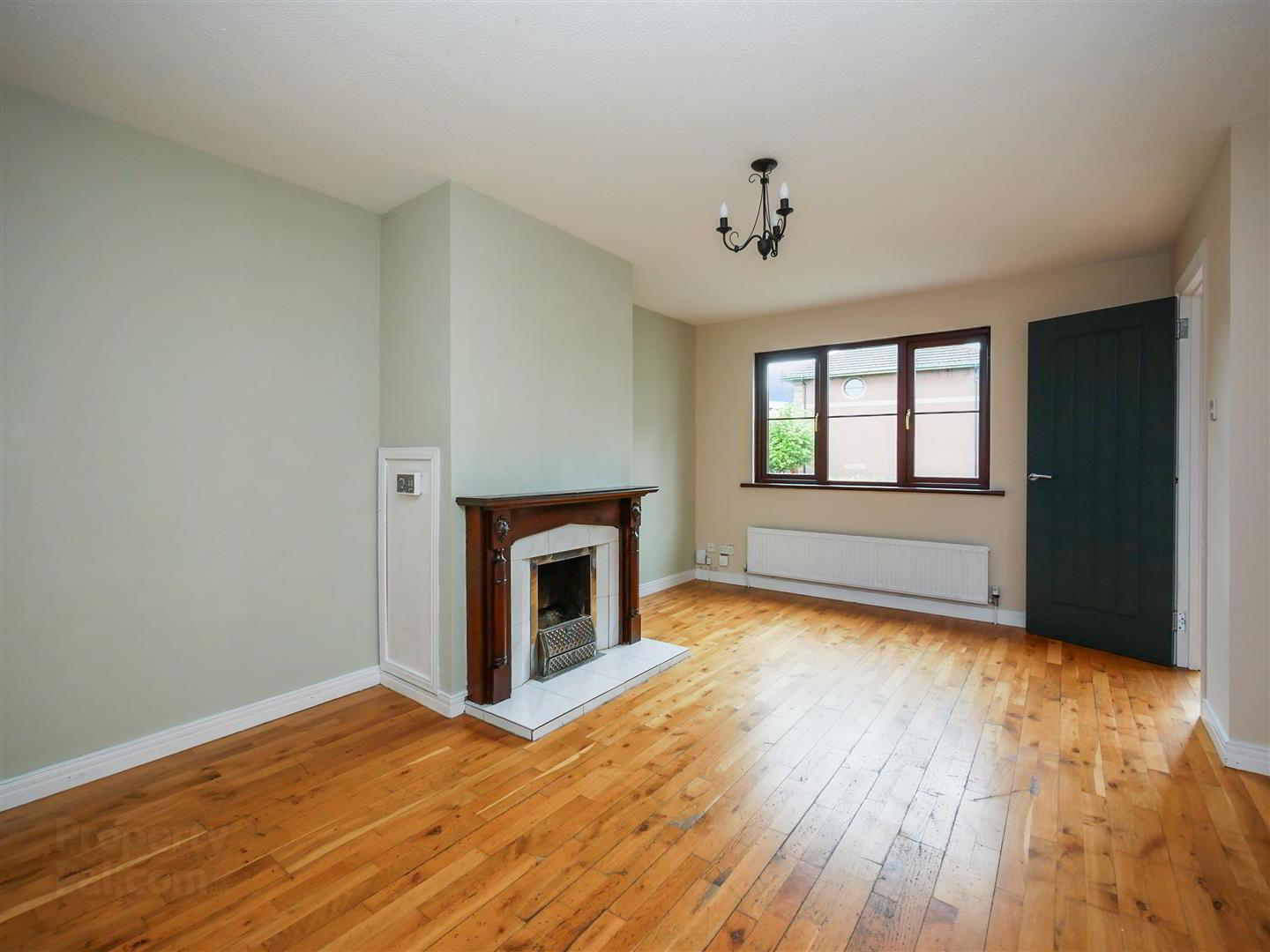 32 Whitehall Mews 4 of 17