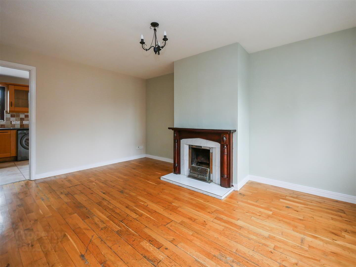 32 Whitehall Mews 3 of 17