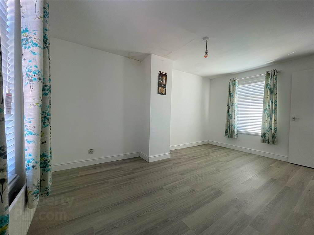 34 Lisvarna Place 7 of 11